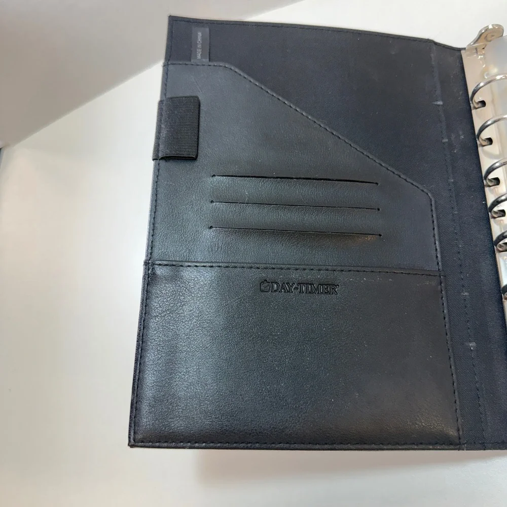 Day-Timer Personal Organizer Desk Size Black Planner 7-Ring Binder Navigator